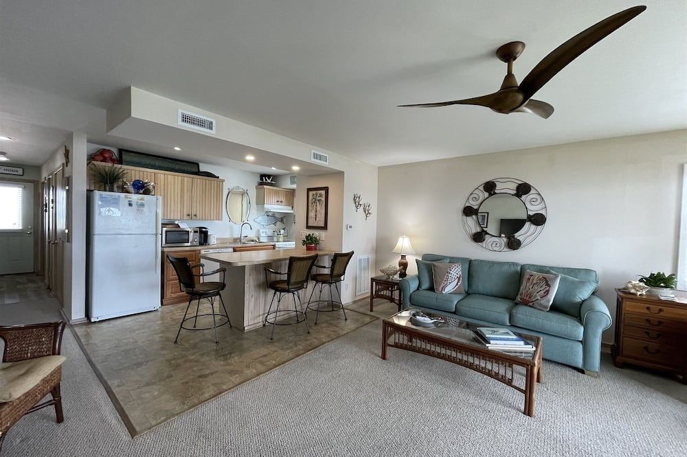 Living room view of Sw 1 Starfish Condo