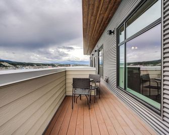 Raven Inn Whitehorse - Whitehorse - Balcony