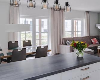 Ferienhaus Familienkoje Rike - Krummin - Comedor