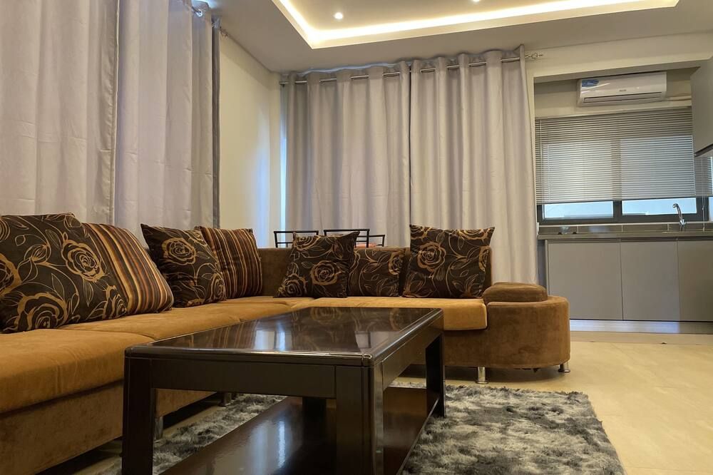 سيفين هيفين بلازا - سيريكوندا - غرفة معيشة