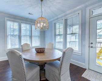 New Listing 2 bedroom condo in Reynolds Lake Oconee - Greensboro - Eetruimte