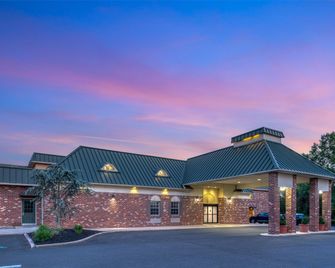 Best Western Philadelphia South - West Deptford Inn - Thorofare - Budova