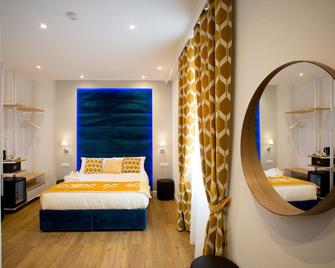 آتموسفير جست هاوس - 5 تير إي لا سبازيا - لا سبيزيا - غرفة نوم