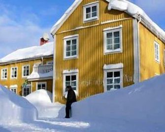 Hotel Perolofgården - Askersund - Edificio