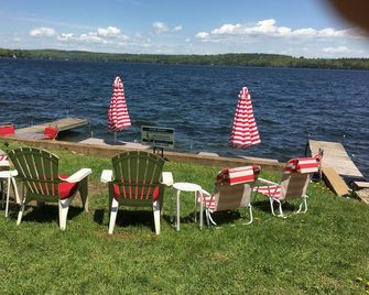 Waterfront home Million Dollar views Boat slips large Dock - Sanbornton