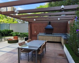 High-end studio apartment near Allianz Parque. - São Paulo - Patio