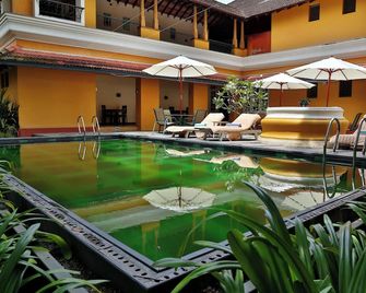 Tea Bungalow - Kochi - Pool