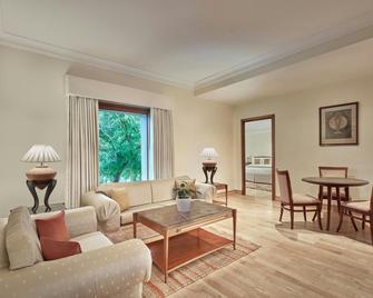 The Fern Kochi, Series by Marriott - Cochin - Sala de estar