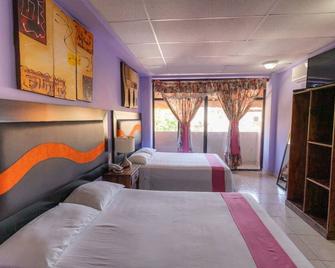 Hotel Savaro - Zihuatanejo - Bedroom