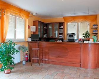 Hotel Agata - Biella - Rezeption