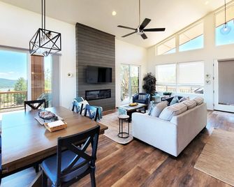 Sundial Circle Pine - Pine - Sala de estar