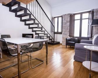 Girona Housing Ginesta 9 - Gerona - Comedor