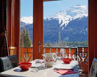 Alpina Lodge Vanoise Ex Hotel Du Soleil - Aussois - Balcone