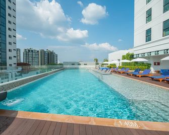 The Empress Premier Chiang Mai - Chiang Mai - Pool