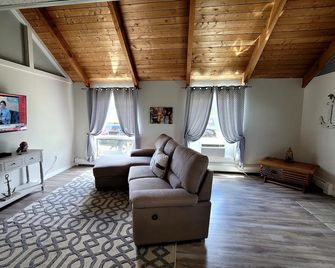 Perfectly Centered in Birch Harbor Village! Unit 4 - Gouldsboro - Sala de estar