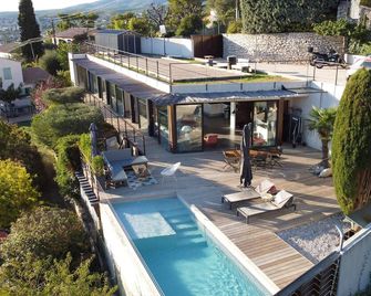 Chambre d'hôte Cigale jacuzzi et jardin privé - Allauch - Pool