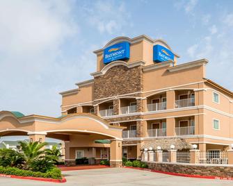 Baymont by Wyndham Galveston - Galveston - Building