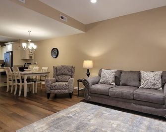Lewisburg Living - Lewisburg - Huiskamer