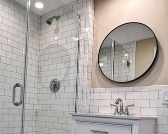 Winthrop Arms Hotel Restaurant Logan Airport - Winthrop - Bagno