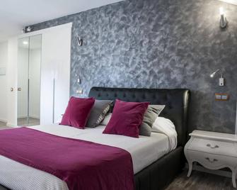 La Casona Del Pinar Hotel - San Rafael - Slaapkamer