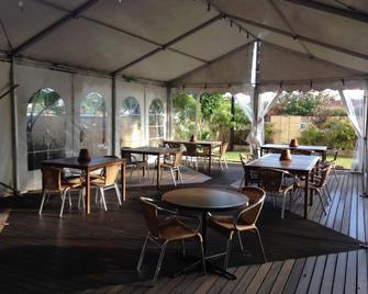 Budget Motel - Midland - Restaurant