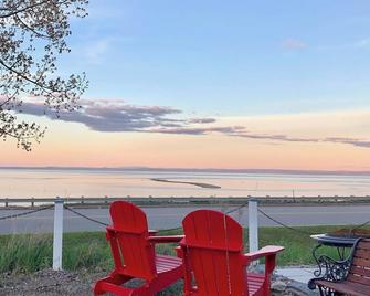 Les Pinsons des Rives - La Malbaie - Patio