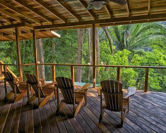 Casa Santa Maria - Benque Viejo del Carmen - Balcón