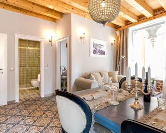 Heritage suites Zanini - Hvar - Essbereich