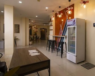 OYO 832 The Teepee Place Hostel And Residences Inn (Vaccinated Staff) - 宿霧