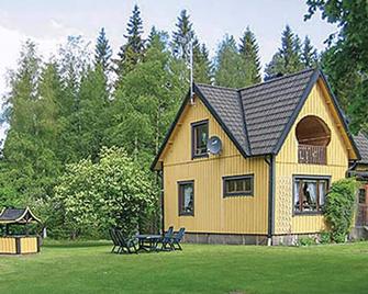 Three-Bedroom Holiday Home In Almhult - Älmhult - Building