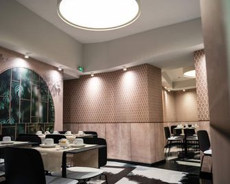 Univers Hotel - Niza - Restaurante