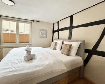 Idee Living: City Apartment Am Marktplatz - Heppenheim - Sypialnia