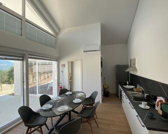 Sonia's House - Altino - Dining room