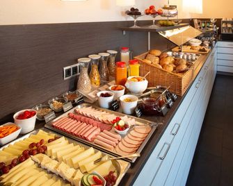 Bergers Airporthotel Memmingen - Memmingen - Buffet