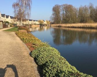 River Penthouse Little Paxton - 75 Skipper Way - St. Neots - Outdoor view