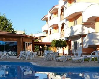 La Marina Residence Club Two-Room Apartment (Sleeps 2 + 3) # 14 - Marina di Mandatoriccio - Piscina