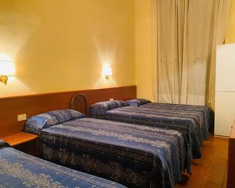 Hotel Ferrari - Roma - Camera da letto