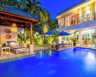 Aq-Va Hotel & Villas Seminyak - Kuta - Pool