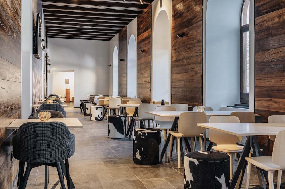 B&B Hotel Passo Tre Croci Cortina - קורטינה ד'אמפצו - מסעדה