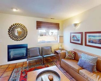 Steel Bender Retreat #3293 - Moab - Living room
