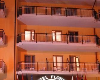 Hotel Florida - Limone sul Garda - Edificio