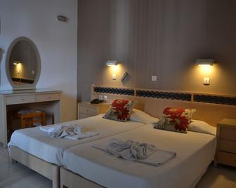 White Palace Studios - Faliraki - Slaapkamer