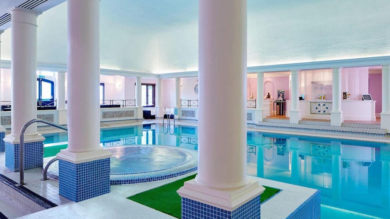 Hanbury Manor Marriott Hotel & Country Club