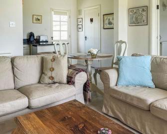 Snooty Fox Cottage - Hexham - Living room