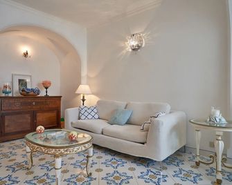 L'Abate Luxury Apartment - Capri