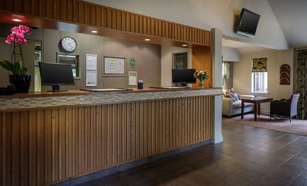 Oxford Witney Hotel - Witney - Rezeption