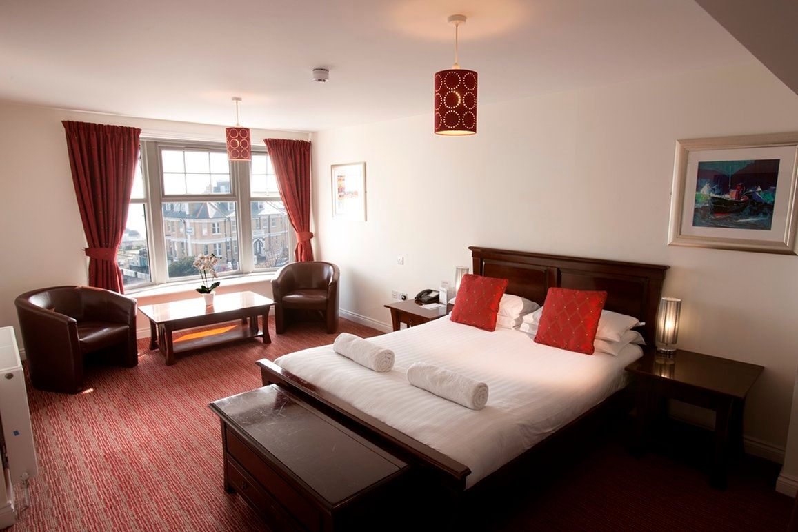 Park Central Hotel - בורנמאות' - חדר שינה