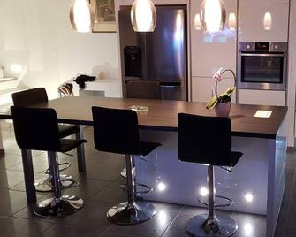 Chambre Cosy Adults Only - Agde - Comedor