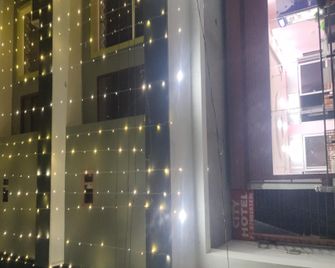OYO Shivam Hotel - Palwal - Building