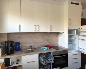 Wohnung 3 mit Terrasse Haus Annegrete - Bensersiel - Kitchen